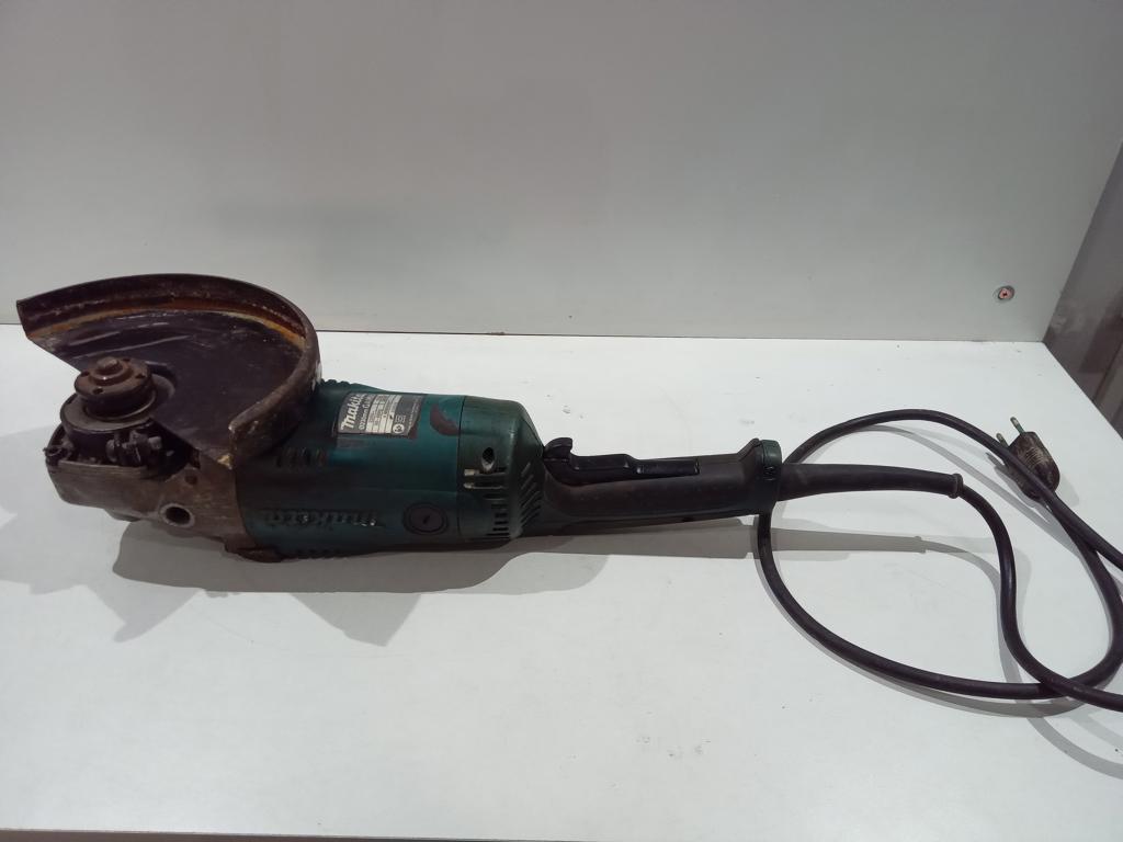Pulidora Marca Makita Modelo Ga9020 Tamaño Grande Usado Con Desgaste Acc ProtectorManija