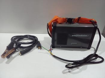 Soldador Marca Gladiator Modelo Ie 6200/8/160 Nuevo Sin Uso Acc Cable Positivo Y NegativoCinta Colgante