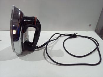 Plancha Electrica Marca Tokyo Modelo Sólida Usado Con Desgaste Acc No Tiene