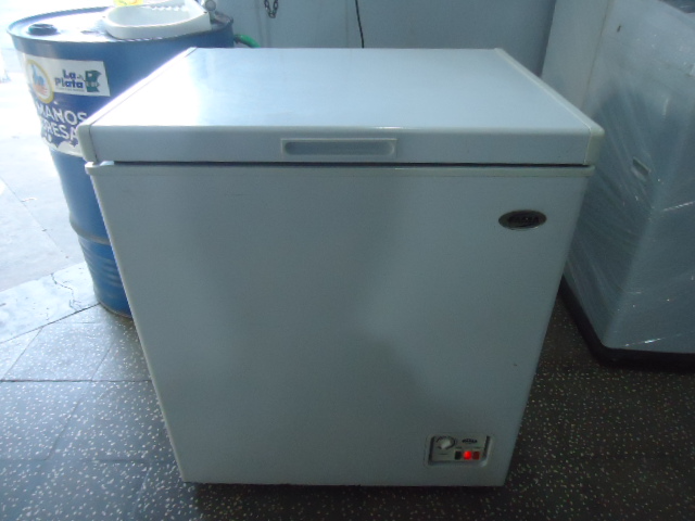 Congeladora / Frezzer Marca Fama Modelo Hs-254c Usado En Buen Estado Acc Canasta