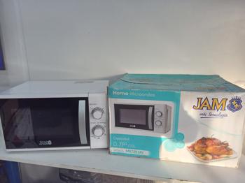 Microondas Marca Jam De 20l Modelo Mb720jay Usado En Buen Estado Acc: En Caja