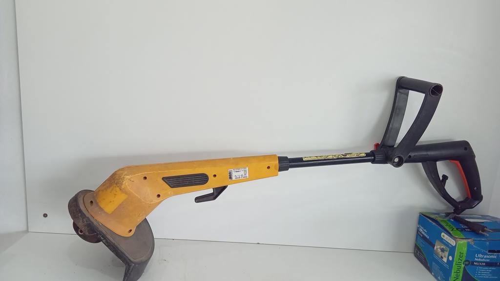 Bordeadora De Cesped Marca Famiel Modelo B450w Usado Con Desgaste Acc No Tiene