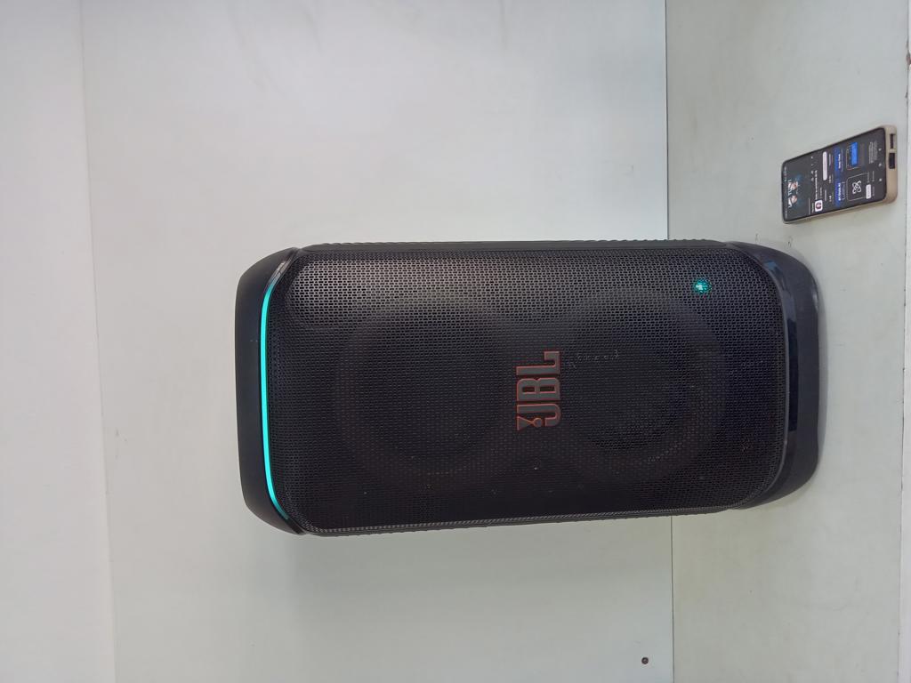 Caja De Sonido Amplificada Marca Jbl Modelo Partybox Stage320 Sin Control Usado En Buen Estado Acc Bt/Usb/Luces