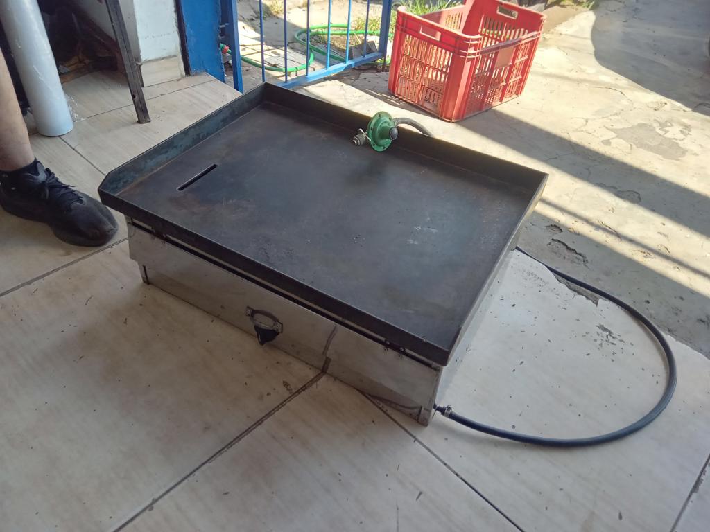 Plancha Hamburguesera Marca 60*40 Modelo No Tiene Usado En Buen Estado Acc 1 Quemedor