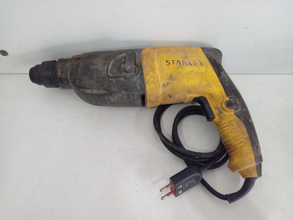 Taladro Marca Stanley Modelo Sthr202-Ar Usado Con Desgaste Acc No Tiene