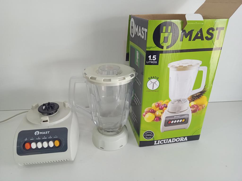 Licuadora Marca Mast Modelo 1.5 Velocidades Usado En Buen Estado Acc Caja