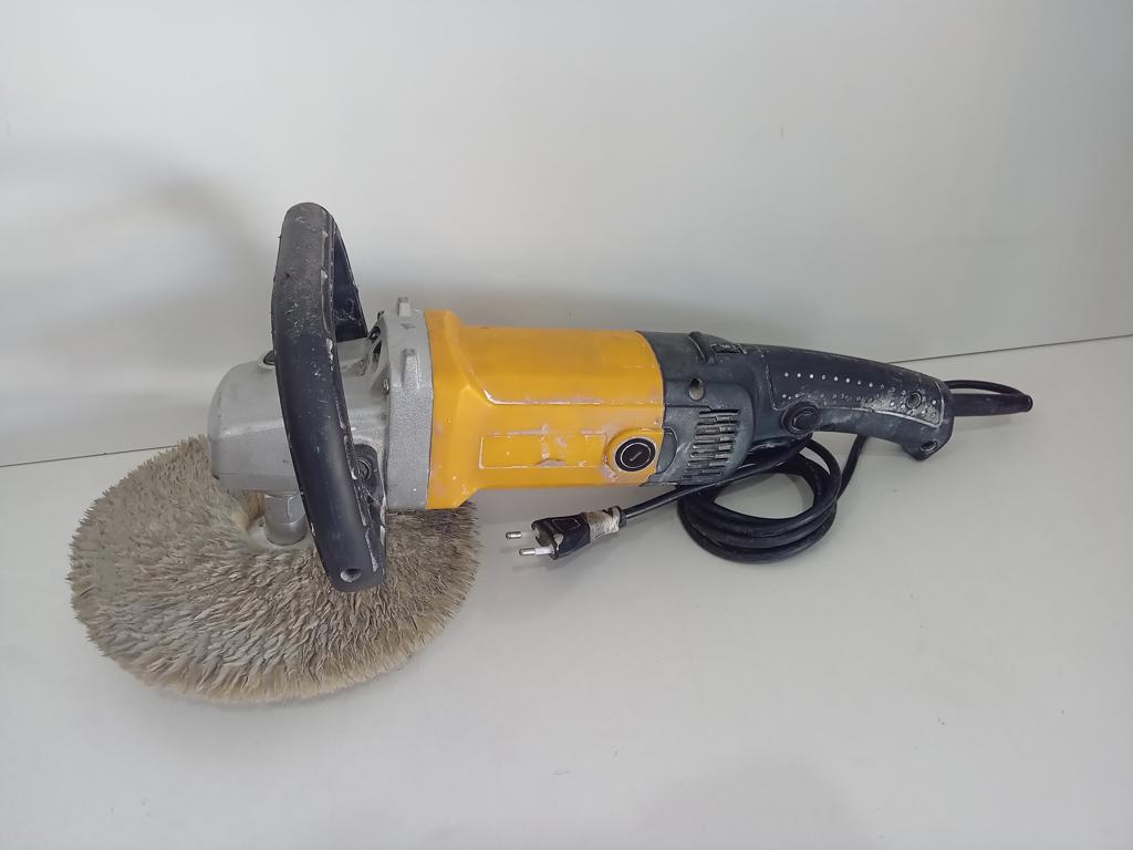 Pulidora Marca Fascy Modelo M14 Tamaño Mediano Usado En Buen Estado Acc ManijaDisco