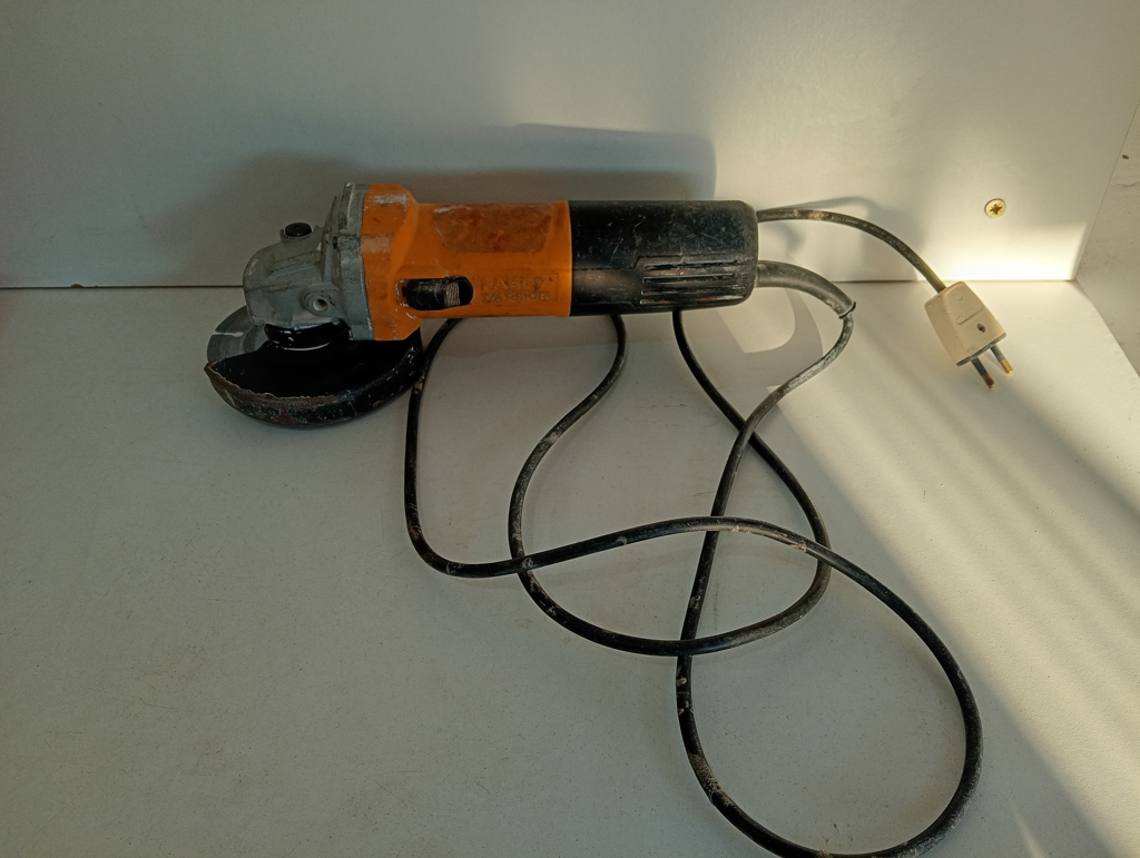 Pulidora Marca Fascy Modelo Fwa1072 Tamaño Pequeño Usado En Buen Estado Acc DiscoProtector