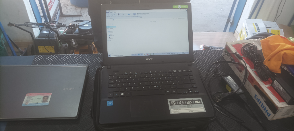 Notebook Marca Acer Modelo N15q5 Procesador Celeron Memoria Ram 4 Gb Disco Duro 500 Gb Acc Estuche