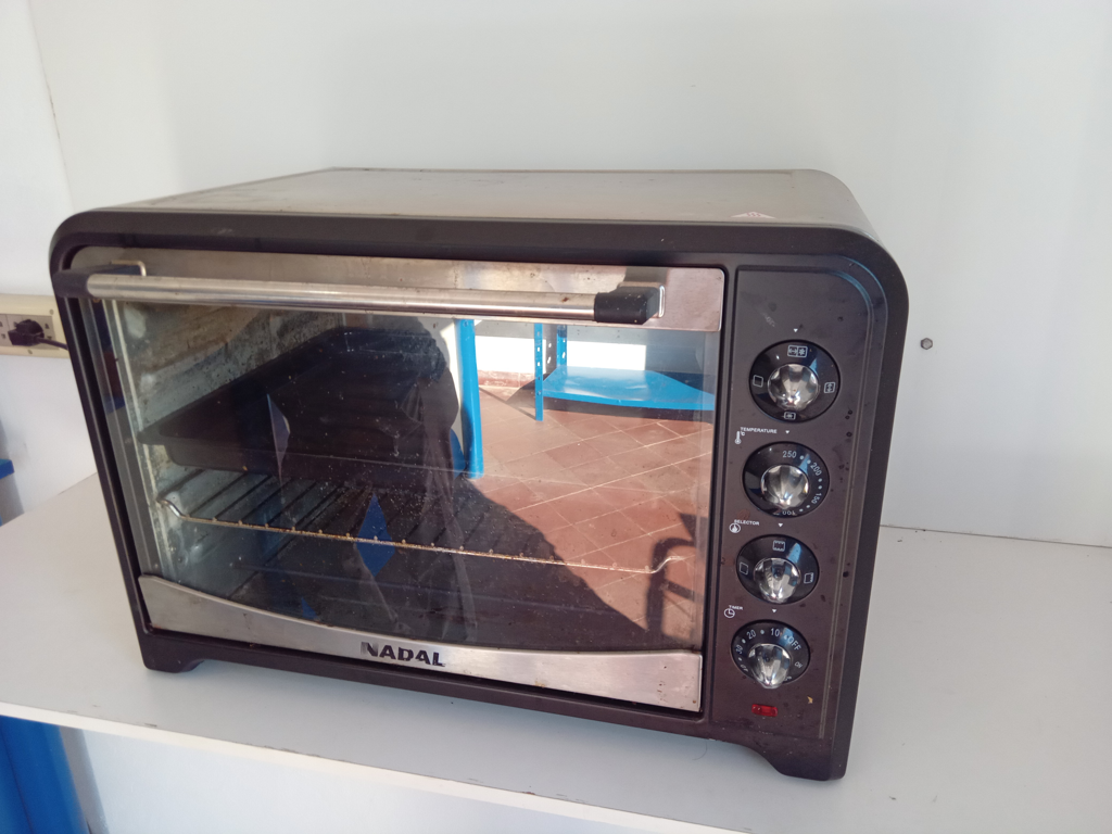 Horno Marca Nadal Litros 70 Modelo Hen70l Usado Con Desgaste Acc BandejaRejilla