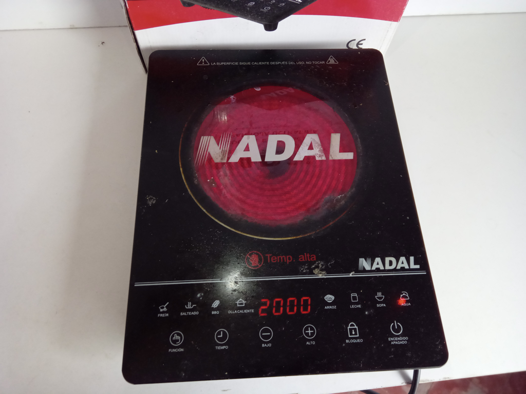 Cocina Electrica Tipo Vitroceramica Marca Nadal Modelo Ceiun2022 Usado Con Desgaste Acc No Tiene