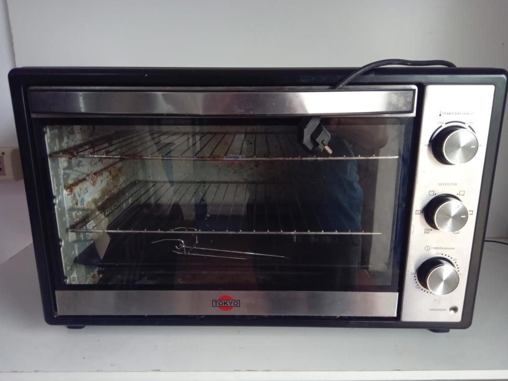 Horno Marca Tokio Litros 66 Modelo Listo Plus Usado En Buen Estado Acc 2 Parrillas1 Bandeja