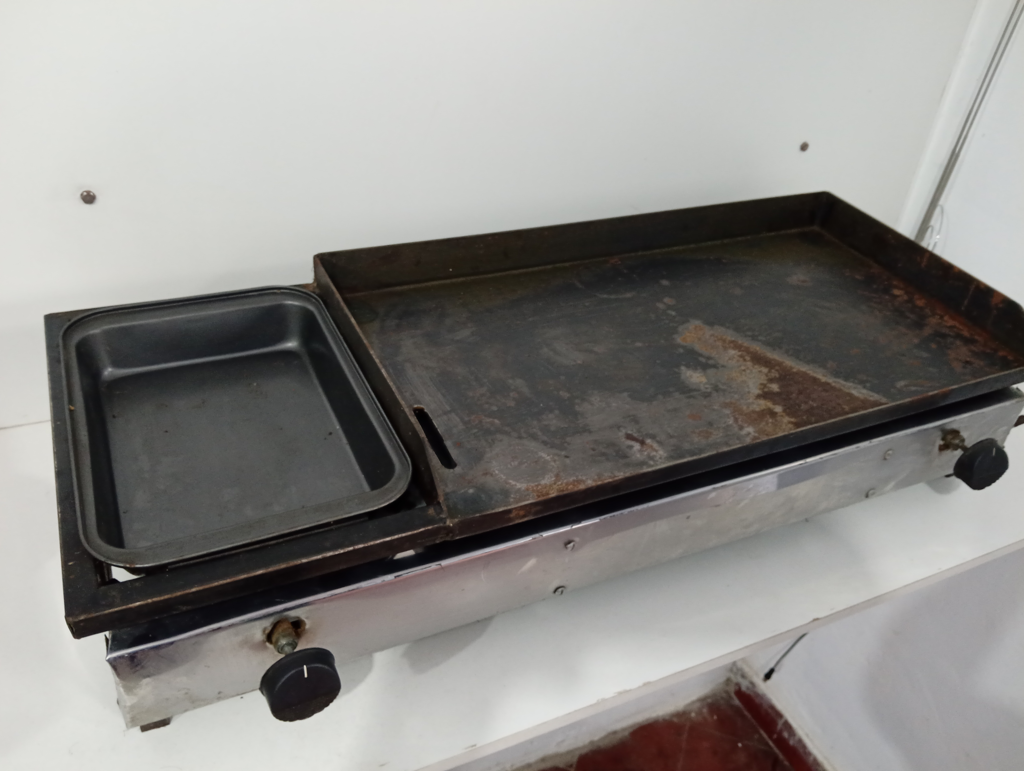 Plancha Hamburguesera Marca No Tiene Modelo No Tiene Usado Con Desgaste Acc De 2 QuemadoresBandeja De ResiduosBandeja Para Pancho