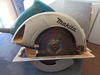 Sierra Tipo Circular Marca Makita 350mm Modelo 5007n Usado En Buen Estado Acc No Tiene