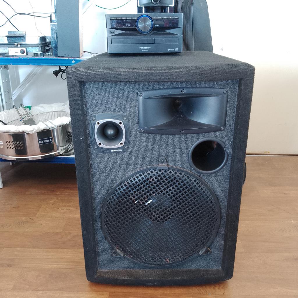 Caja Con Parlante Para Discoteca Marca Modelo Nro Usado En Buen Estado Con No Tiene De No Tiene '' Acc Cable Para Conexion
