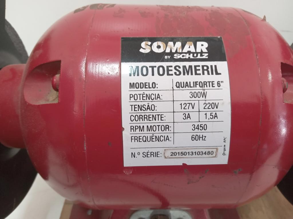 Esmeril Marca Shulz Modelo Qualiforte 6 Usado En Buen Estado Acc Base De Madera
