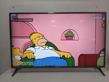 Televisor Led Smart De 50 '' Marca Lg Modelo 50up7500psf Con Control Usado En Buen Estado Acc 2 PatitasCable Power