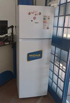 Heladera Marca Midas Modelo Md-Hd400 Usado Con Desgaste Litros 400 Acc 2 Puertas