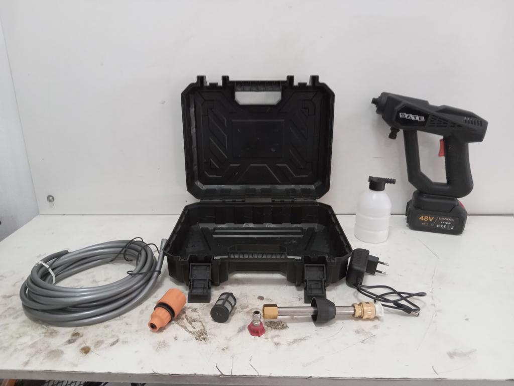 Foto 2 de Hidro Lavadora Marca Sate Modelo Nro Usado En Buen Estado Acc MangueraPicoFiltro1 Bateria1 Recipiente Para JabonAdaptador Para MangueraCargadorEn Amletin