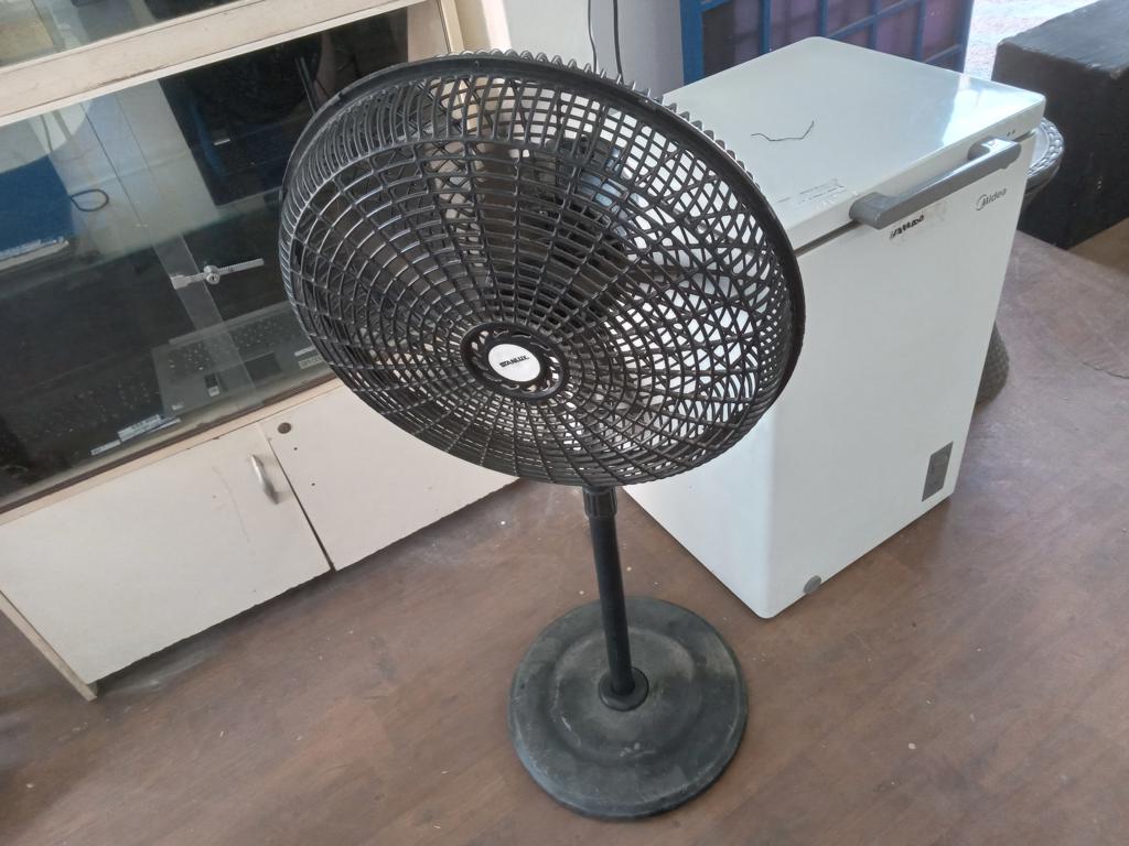 Ventilador 2 Velocidades Marca Stanlux Modelo Ussf-952 Nro Usado Con Desgaste Acc 5 Aspas