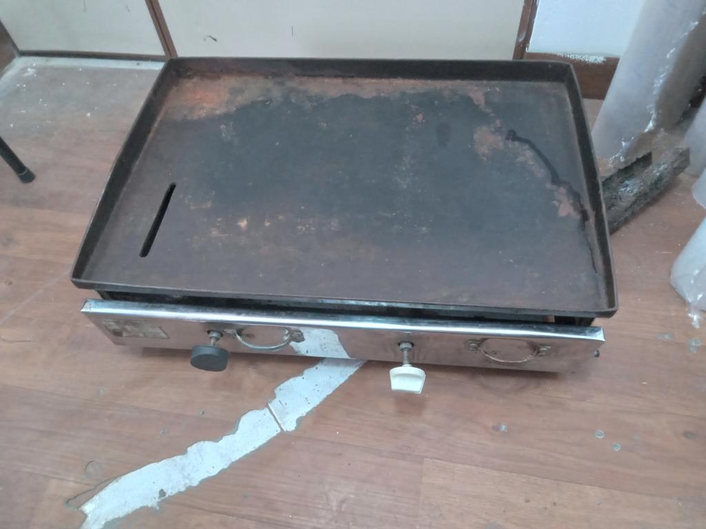 Plancha Hamburguesera Marca Modelo Nro Usado En Buen Estado Acc 2 Hornallas