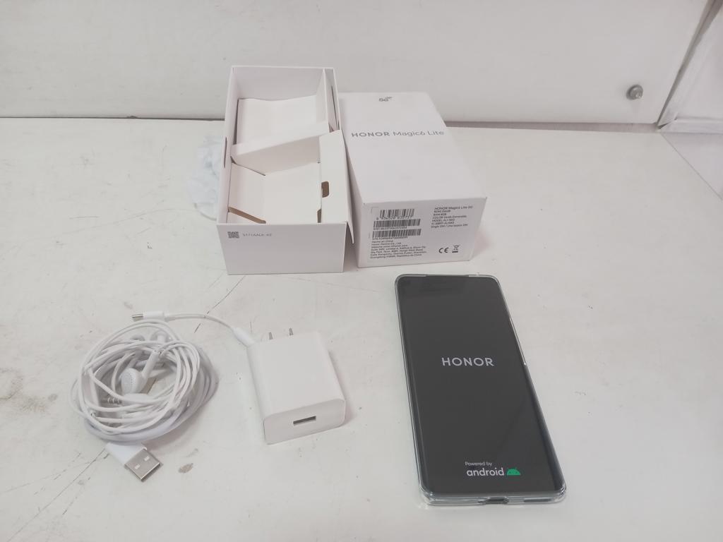 Celular Marca Honor Modelo Magic 6 Memoria Ram 8 Gb Almacenamiento Interno 128 Gb Acc Cable Usb Con Cabezal De CargaAuricularEn Caja