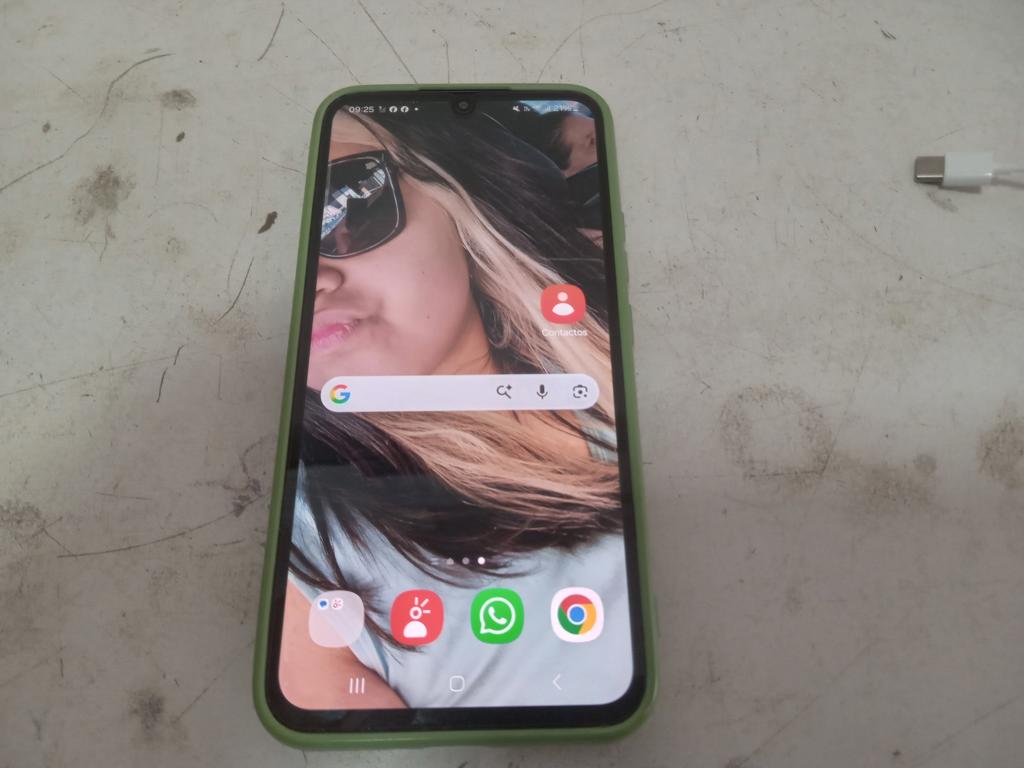 Celular Marca Samsung Modelo A34 5g Memoria Ram 4 Gb Almacenamiento Interno 128 Gb Acc Protector De Goma