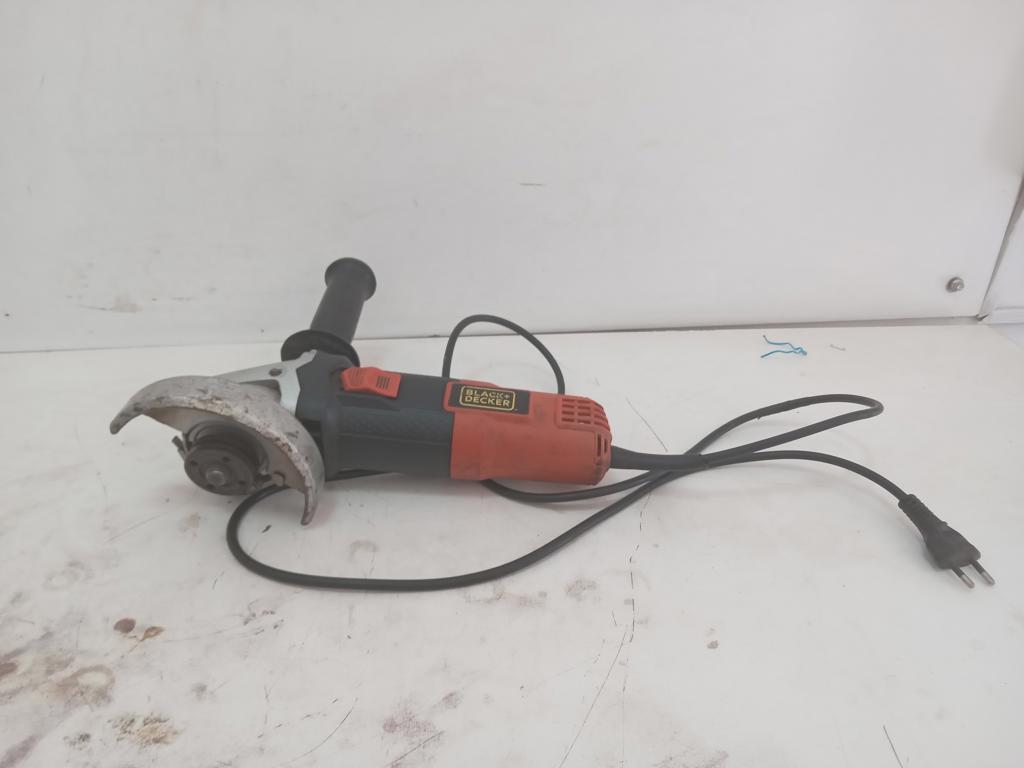 Pulidora Marca Black And Decker Modelo G720-B2c Tamaño Pequeño Usado En Buen Estado Acc ProtectorManija