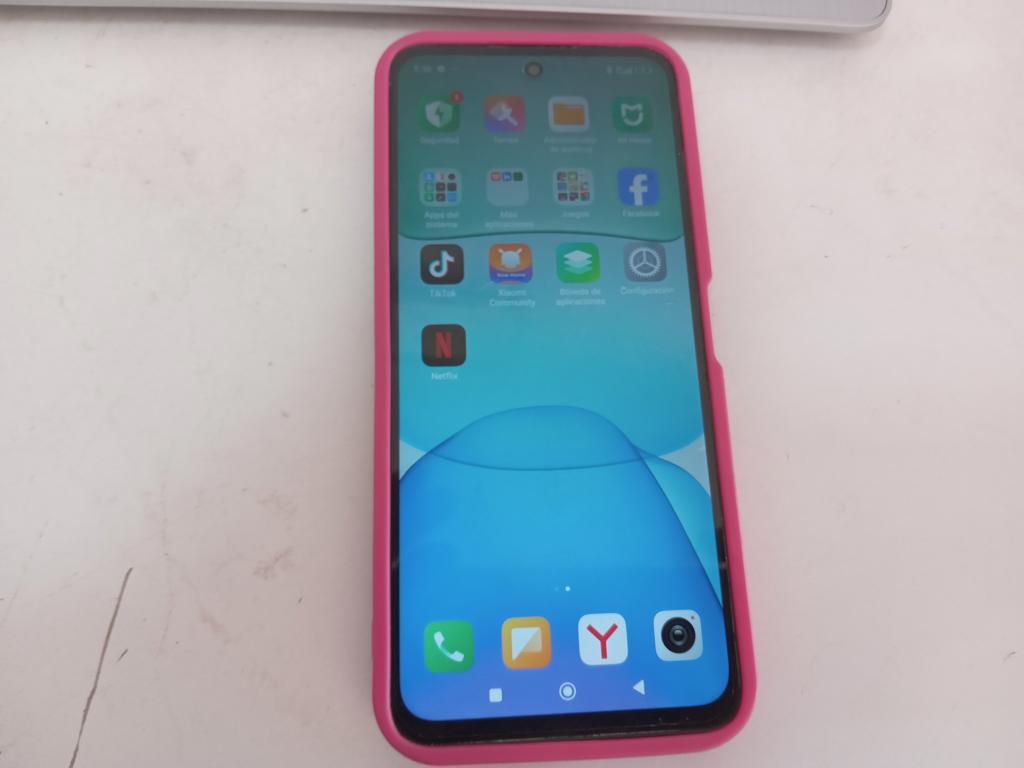 Celular Marca Xiaomi Modelo Redmi 13c Nro Memoria Ram 4 Gb Almacenamiento Interno 128 Gb Acc Protector De Goma Color Rosado