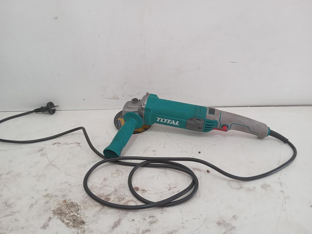 Pulidora Marca Total Modelo Tg10911576 Tamaño Mediano Usado En Buen Estado Acc ManijaDisco