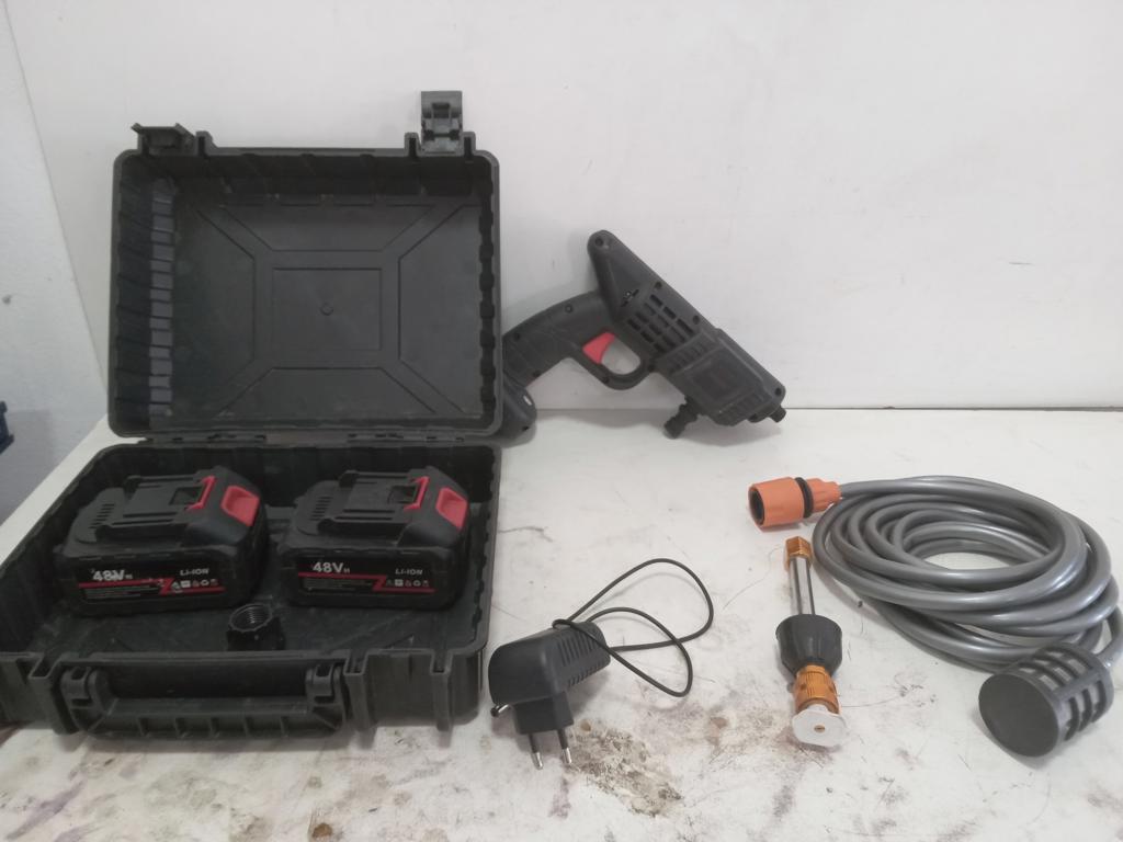 Foto 3 de Hidro Lavadora Marca Hengda Modelo Nro Usado En Buen Estado Acc Manguera2 Bateria1 PicoCargadorMaletin