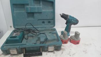 Taladro Marca Makita Modelo 6271d Acc 2 Baterias1 CargadorMaletin