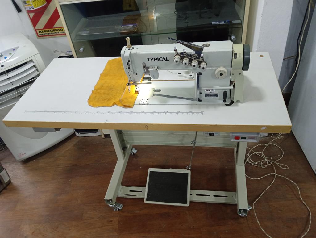 Maquina De Coser Industrial Engomadora Marca Typical Modelo Gk0056-1 Acc MesadaMotor Electronico