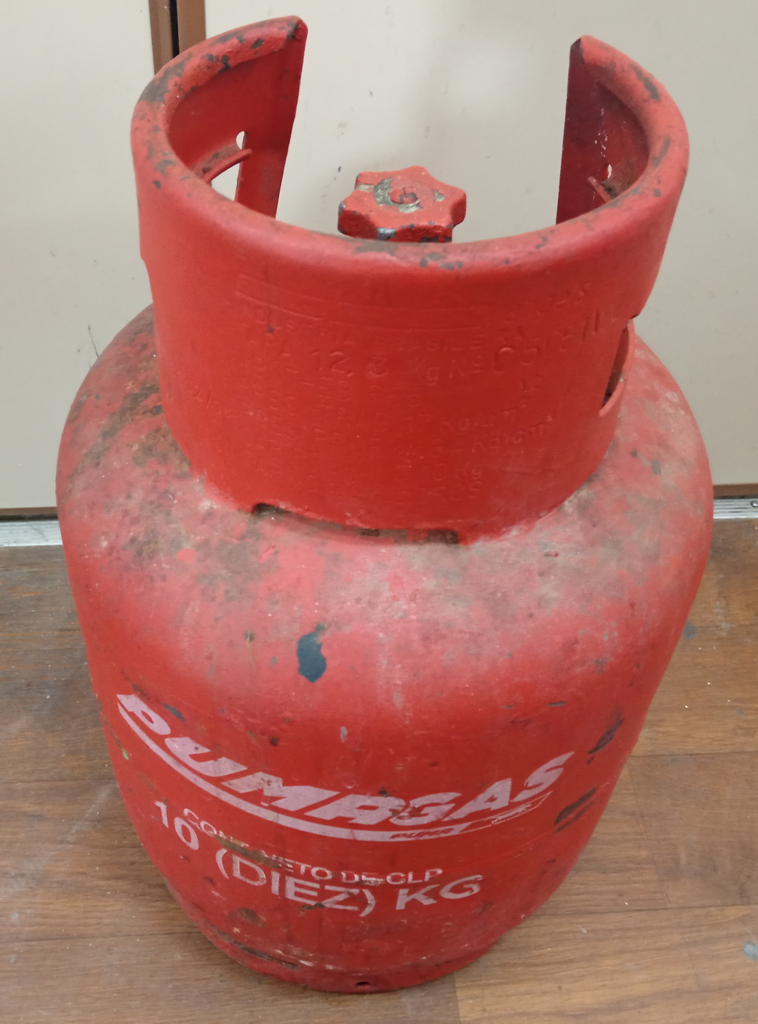 Garrafa Cap 10 Kg. Marca Puma Gas Usado En Buen Estado Color Rojo Acc No Tiene