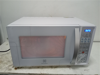 Microondas Marca Eletrolux Modelo Emdn31g5mnw Usado En Buen Estado Acc Plato De Vidrio