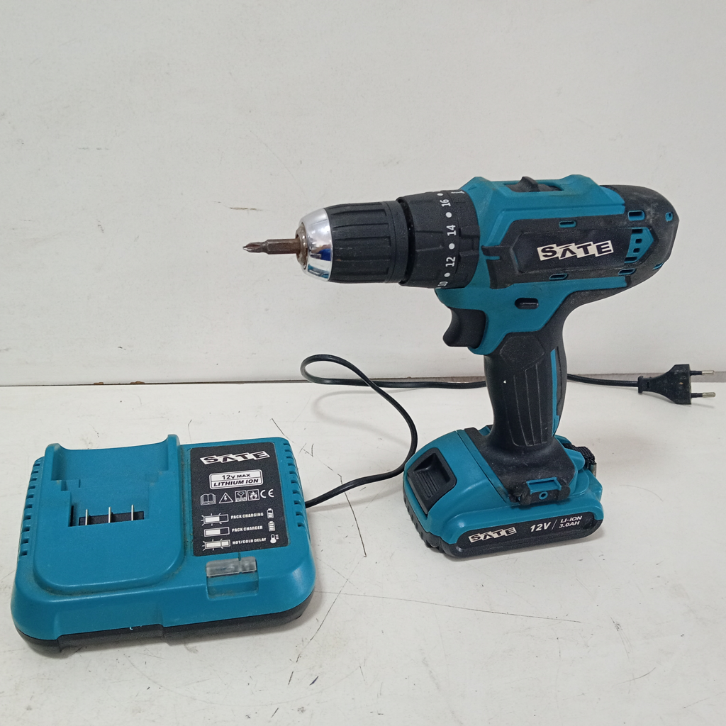 Taladro Marca Sate Modelo A-Tk884 Nro Usado En Buen Estado Acc 1 Bateria1 Cargador