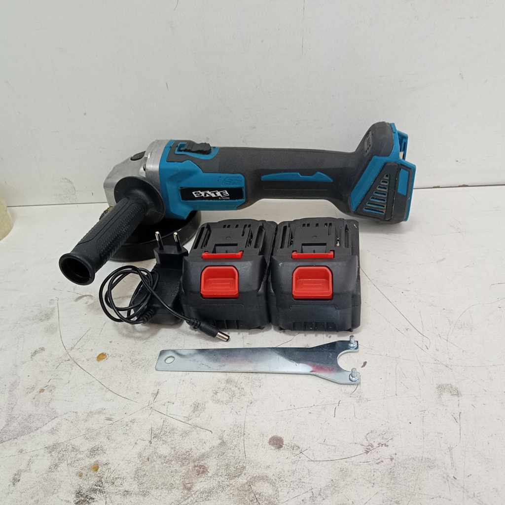 Pulidora Marca Sate Modelo A-Tk996 Tamaño Mediano Usado En Buen Estado Acc 2 Baterias1 Cargadpr1 Llave1 Protector