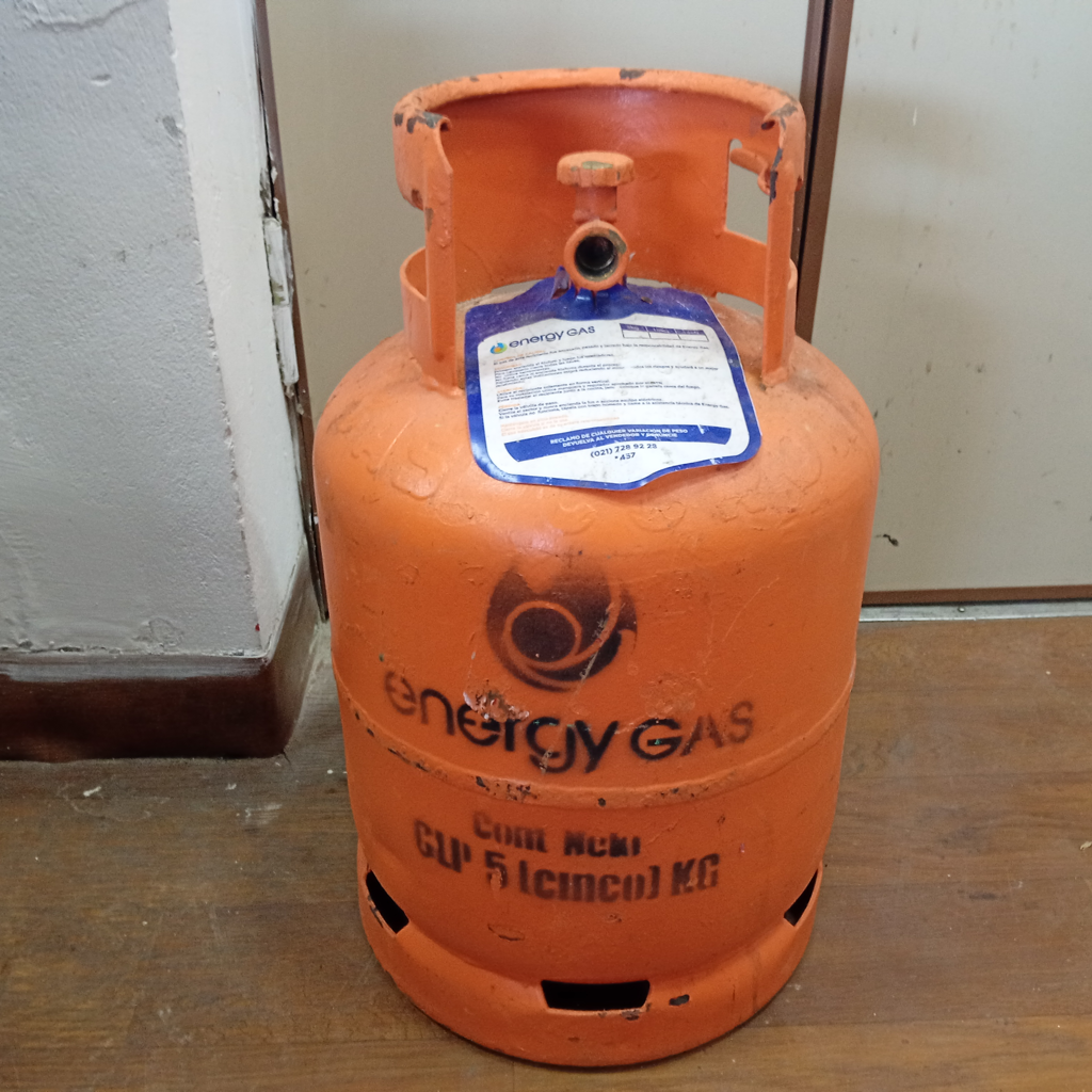 Garrafa Cap 10 Kg. Marca Energy Gas Usado En Buen Estado Color Naranja Acc No Tiene
