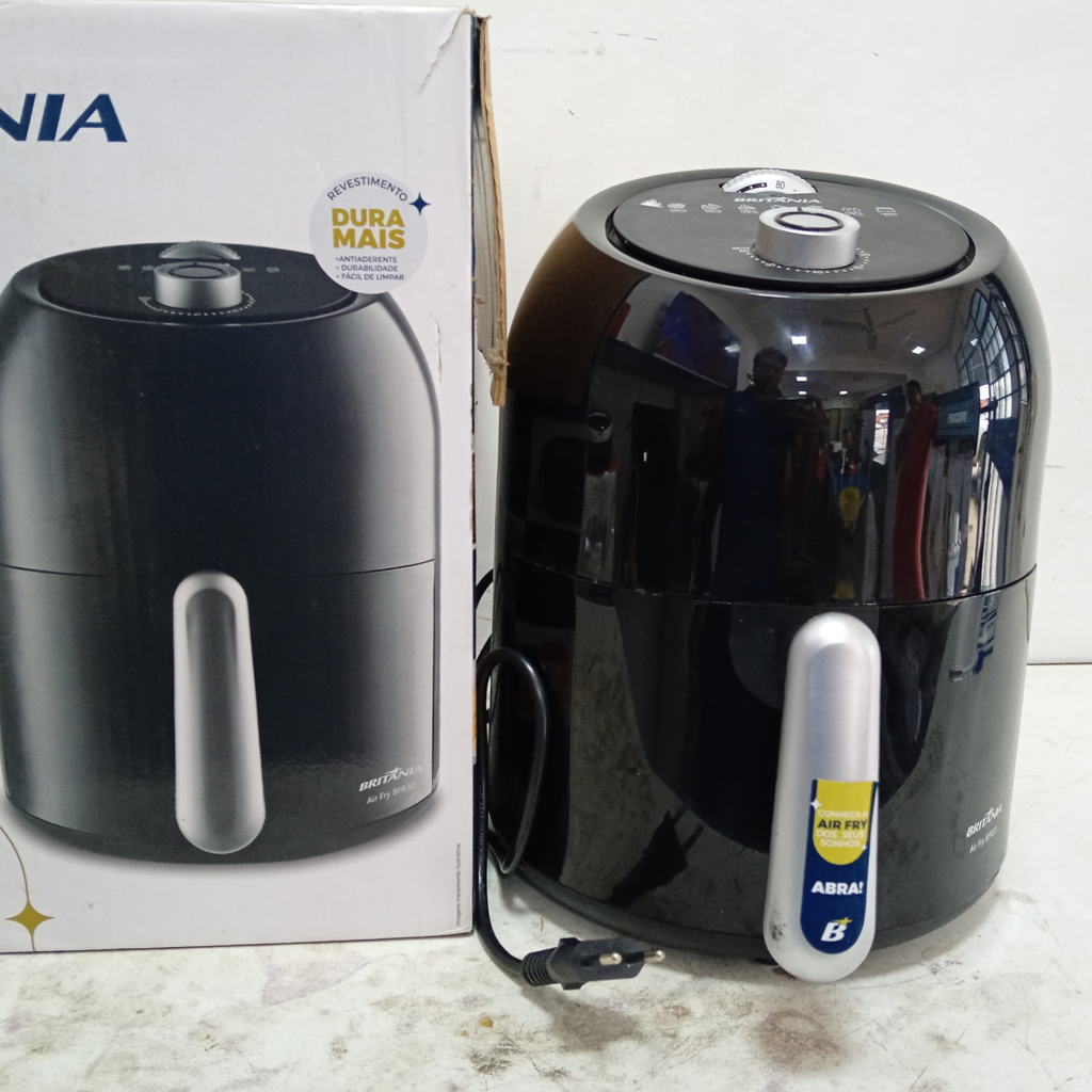 Fritadora Marca Britania Modelo Ayr Fryerbfr30 Usado En Buen Estado Acc De 3 Litros