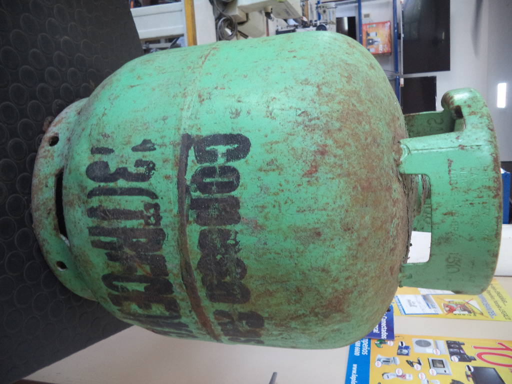 Garrafa Cap 13 Kg. Marca Copesa Gas Usado En Buen Estado Color Verde Acc No Tiene