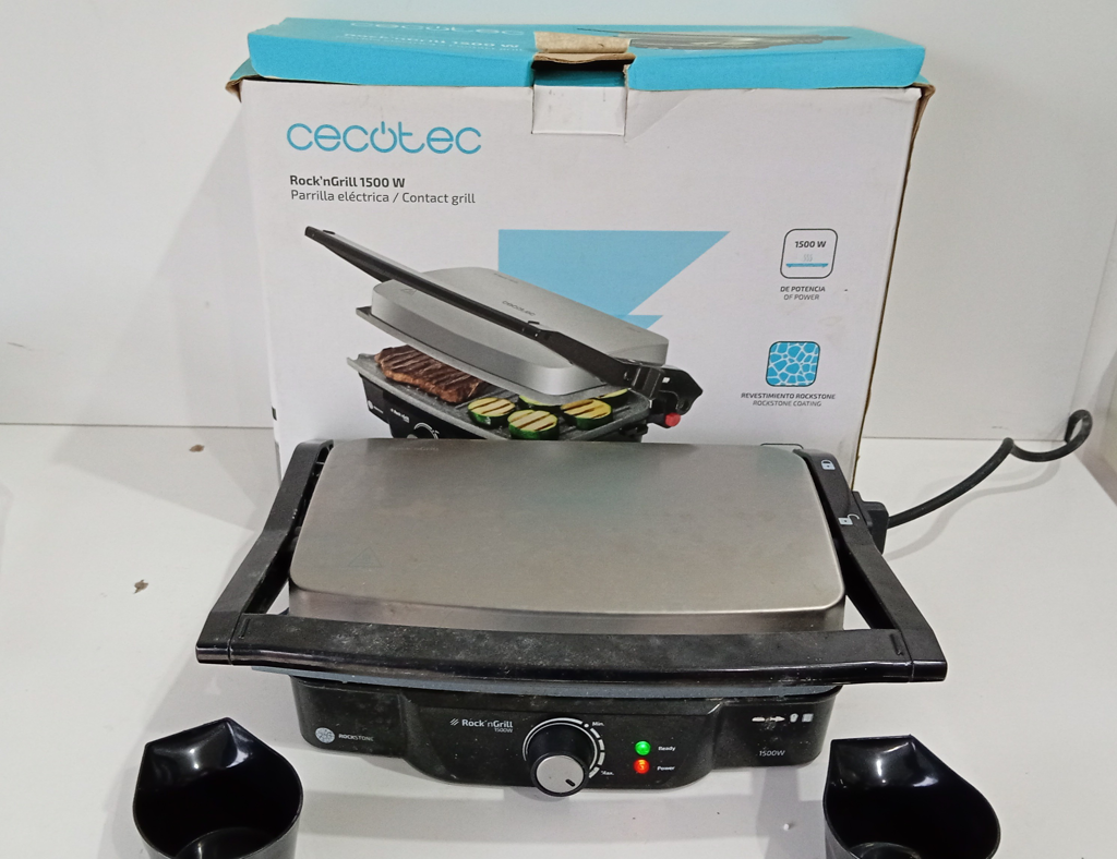 Grill Electrico Marca Cecotec Modelo 03024 Usado En Buen Estado Acc A Perilla