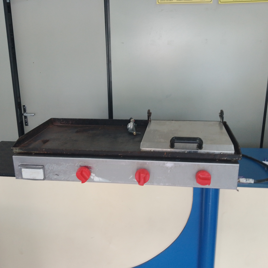 Plancha Hamburguesera Marca Metalcubas Modelo No Tiene Usado En Buen Estado Acc Con 3 Quemadores
