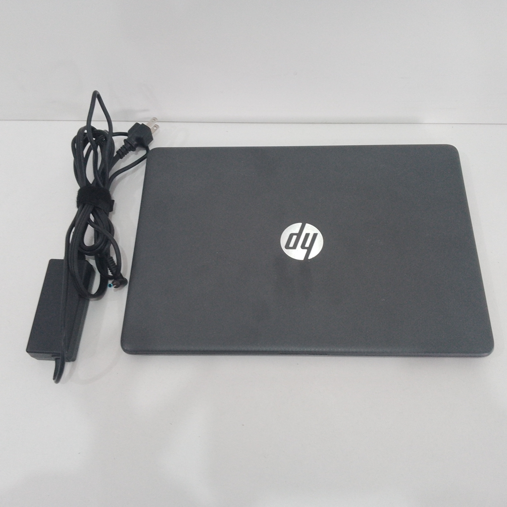 Notebook Marca Hp Modelo 14-Ck0039la Procesador Intel Celeron Memoria Ram 4 Gb Disco Duro 464 Gb Generacion 4 Acc Con Cargador Y Cable Power