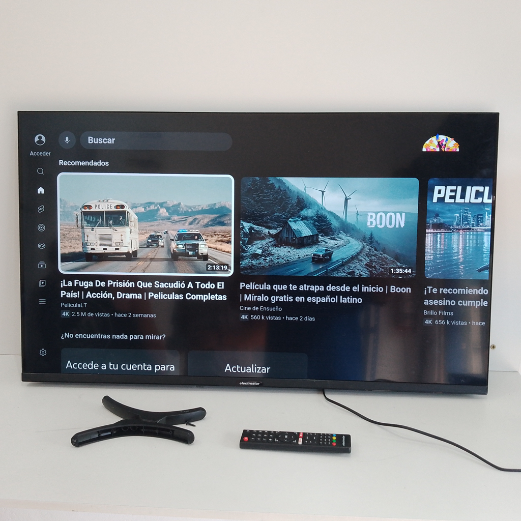 Foto 2 de Televisor Led Smart De 43 '' Marca Electrostar Modelo Es-Tl4309 Con Control Usado En Buen Estado Acc Con Patitas