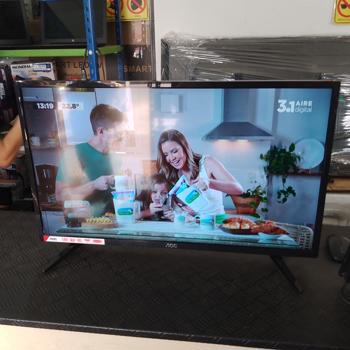Televisor Led Convencional De 32 '' Marca Noc Modelo Le32m1370 Usado En Buen Estado Sin Control Sin Caja Acc PatitasCable Cte