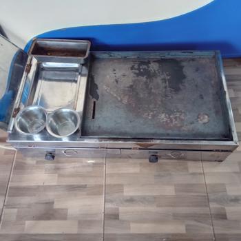 Plancha Hamburguesera Marca No Tiene Modelo No Tiene Usado En Buen Estado Acc: Manguera De ConexionBasePorta SalsaPlanchera2 Perillas4 Recipientes Comentario: Medidas 67 X 51