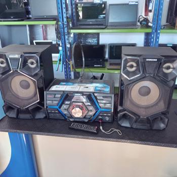 Equipo De Sonido Marca Samsung Con Control Modelo Mx-Js5000 Usado En Buen Estado Acc 2 Parlantes Ant. Fm Am