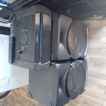 Equipo De Sonido Marca Sony Con Control Modelo Hcd- Shake3 Usado En Buen Estado Acc 2 ParlantesAnte Fm Am Cable Cte