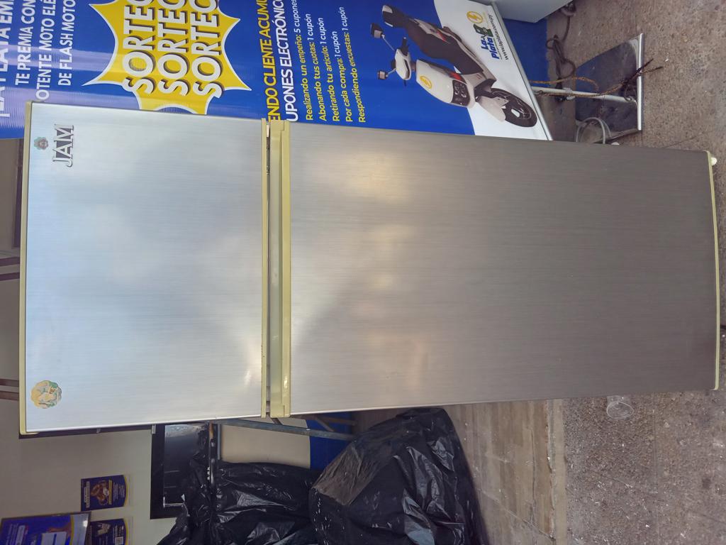 Heladera Marca Jam Modelo Jamd-273s Usado En Buen Estado Litros 300 Acc 2 Puertas3 Parrillas1 Verdulera3 Porta Latas