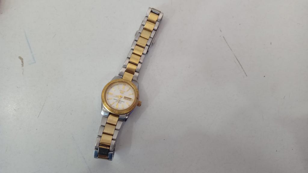Reloj Para Dama Marca Seiko Modelo Seiko 5 21 Jewels Usado En Buen Estado Acc No Tiene